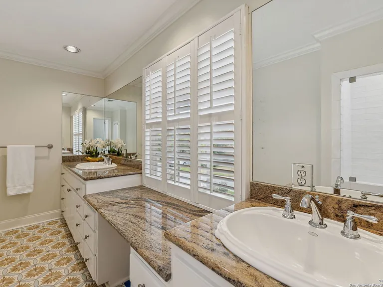 106 Morningside Dr — Photo 28