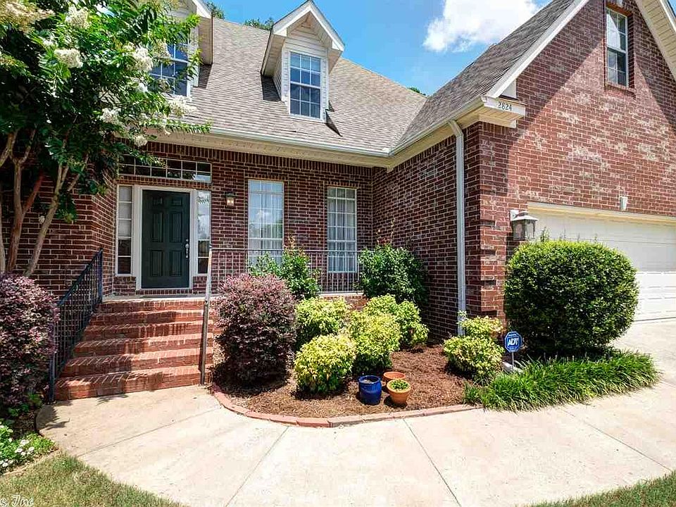 1st image of 2824 Mossy Creek Dr