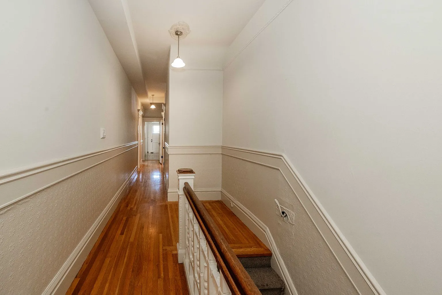 486 Frederick St #0 photo 1