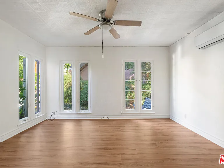 4018 Berenice Ave — Photo 19