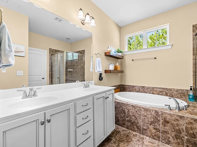357 Belvedere Dr — Photo 35