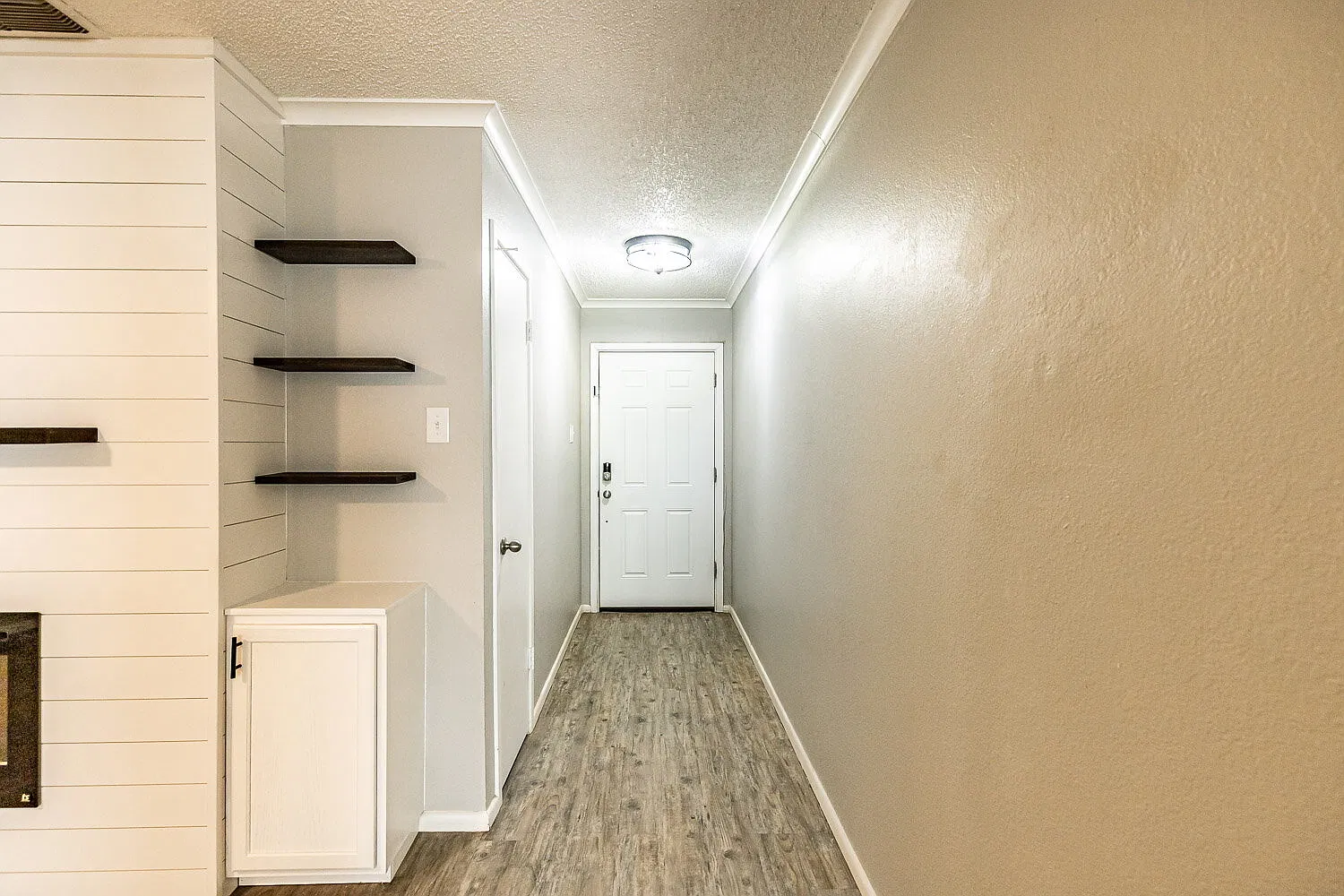 3 bed, 2.0 bath, 1532 sqft, $1,695 — Photo 3