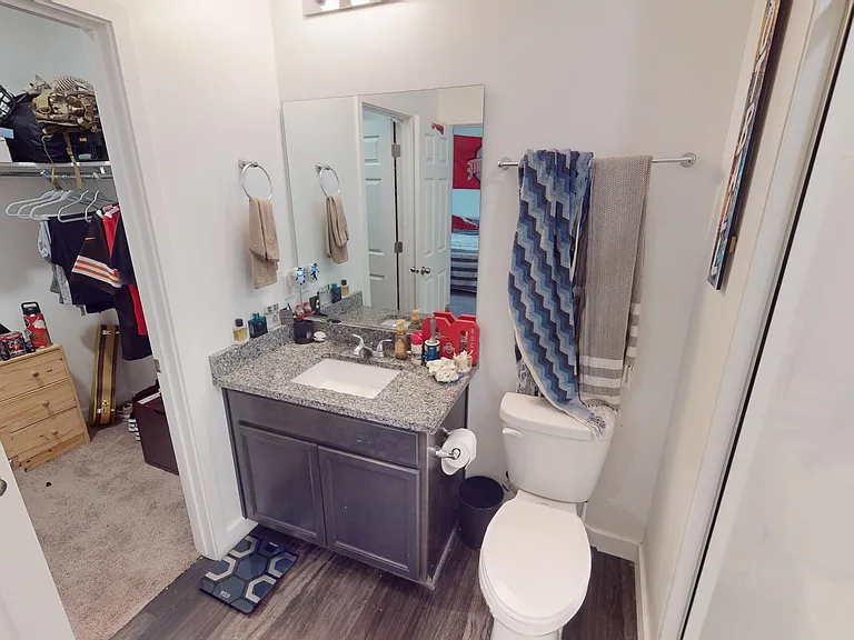635 S Chan Dr E — Photo 12