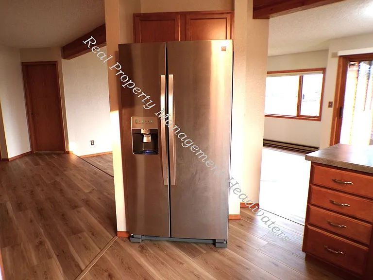2552 Heritage Dr — Photo 5