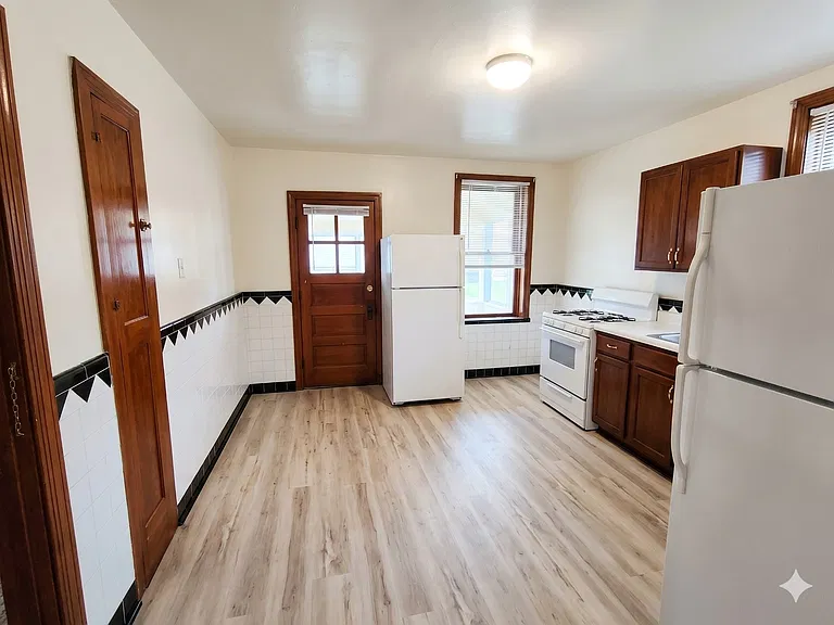 8687 Oriole Ave #2F — Photo 4