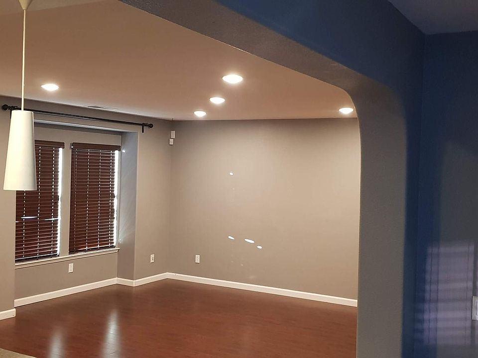 1st image of 3370 Napoli Pl