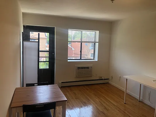 Rented by 18 REALTY | media 25