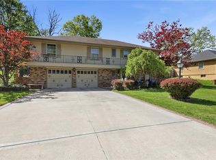 3520 Shady Bend Dr, Independence, MO 64052