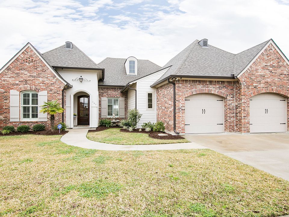 1st image of 107 Sago Palm Way
