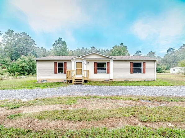 866 Clarence McKeithen Rd, Sanford, NC 27330