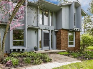 684 Ridgemont Ln, Ann Arbor, MI 48103