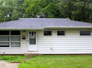 1807 10th St, Charleston, IL 61920