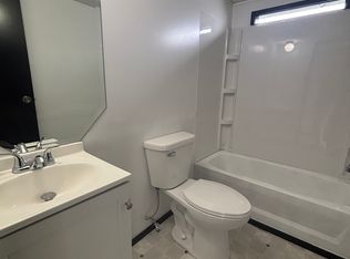 4530 Harris Dr, Poplar Grove, IL 61065