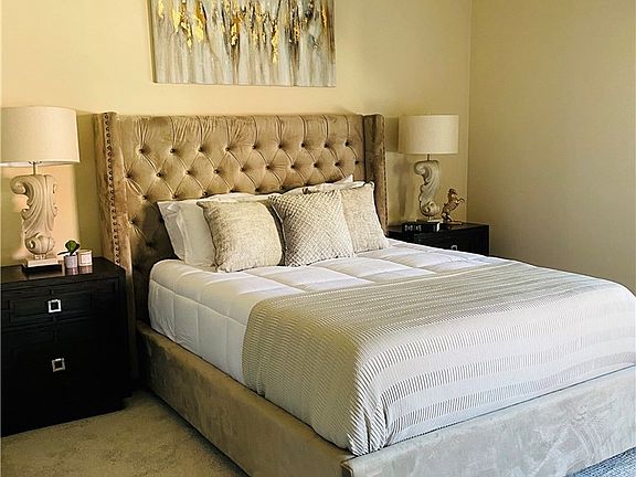 2nd image of 11124 Burbank Blvd APT 203