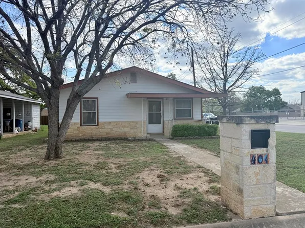 401 Barnett St, Kerrville, TX 78028