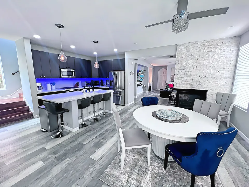 6574 Dandelion Way