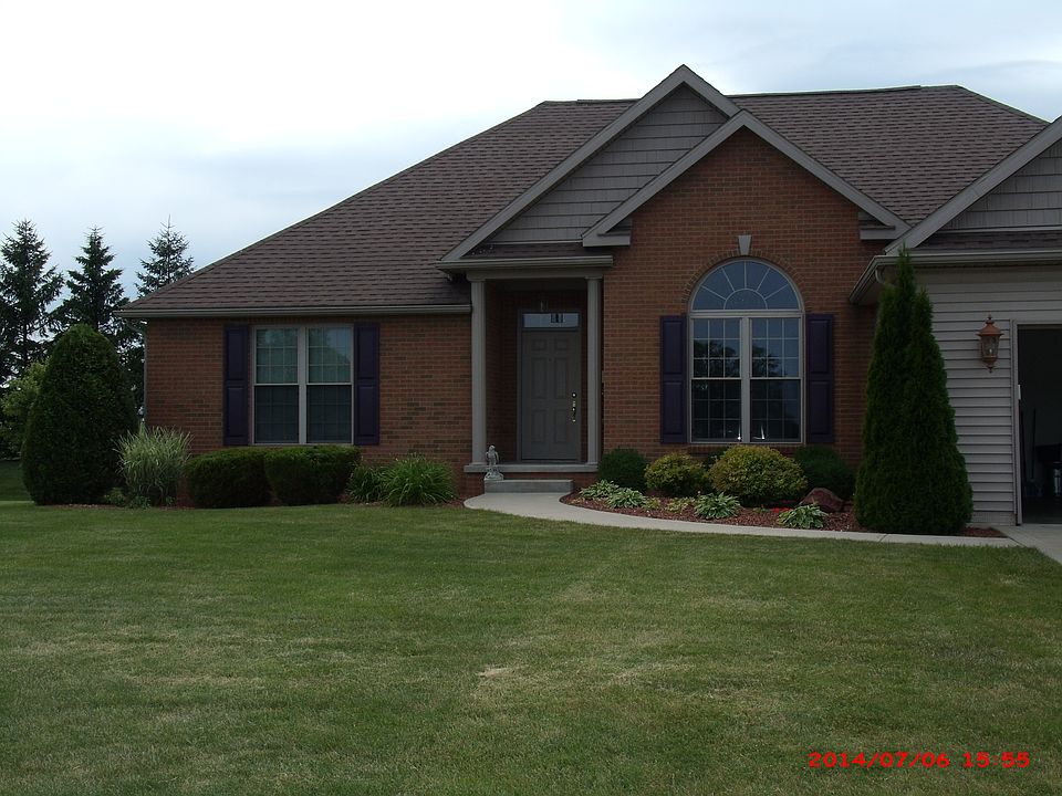 1st image of 105 Waterford Dr