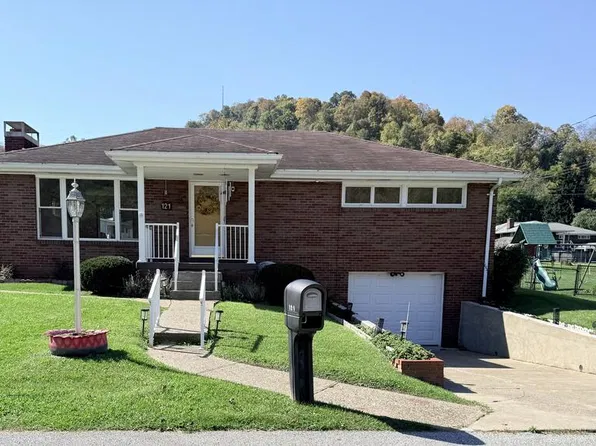 121 Sherwood Avenue, Wheeling, WV 26003