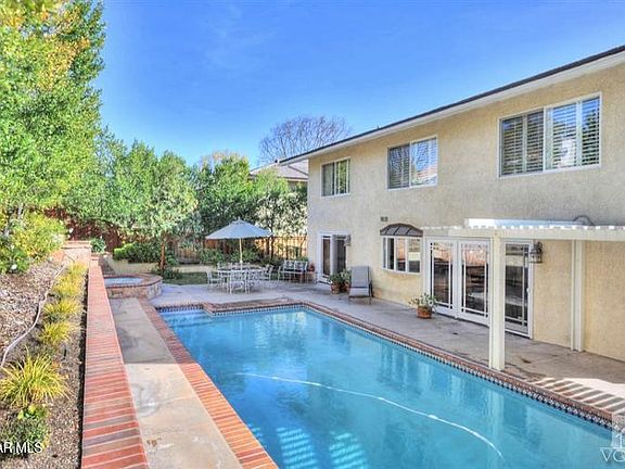 3rd image of 31907 Watergate Ct