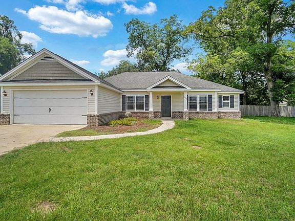 4th image of 142 Auburn Cir