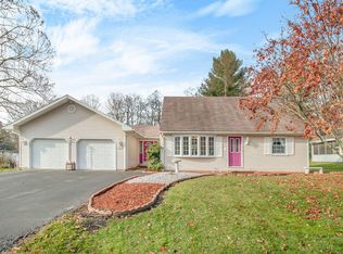 927 Shepard Pl, Watervliet, MI
