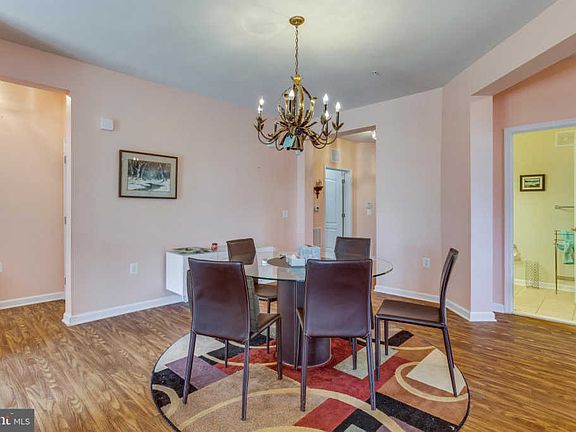4th image of 1405 Wigeon Way Unit 101