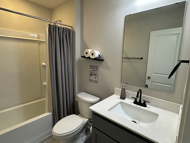566 Greywood Blvd SW — Photo 5