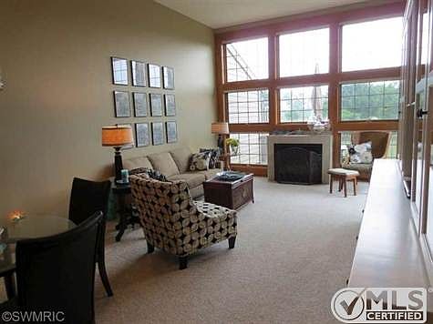 3rd image of 3431 Pigeon Hill Ct