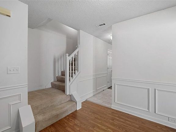 5th image of 385 Kentwood Springs Dr