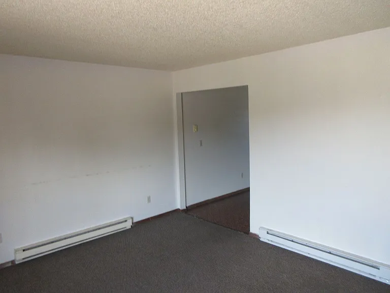 1433 Eagles Nest Cir #A — Photo 5