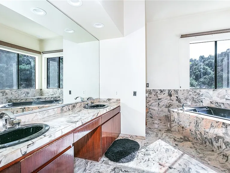 3965 Alta Mesa Dr — Photo 11