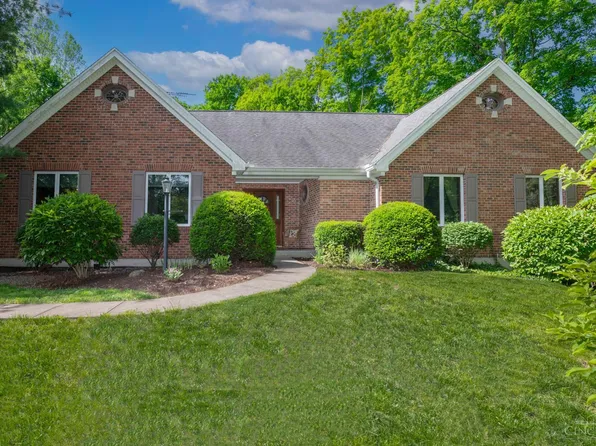 8261 Jakaro Dr, Cincinnati, OH 45255