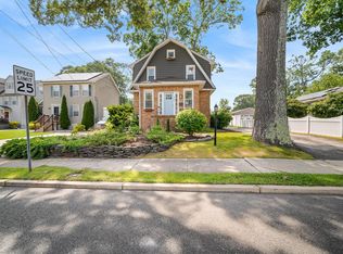 397 Pitney Rd, Absecon, NJ 08201