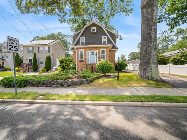 397 Pitney Rd, Absecon, NJ 08201