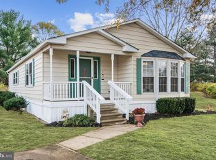 1 Patricia Ln, Mount Laurel, NJ 08054