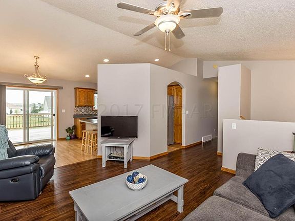 5th image of 518 S Sedona Dr