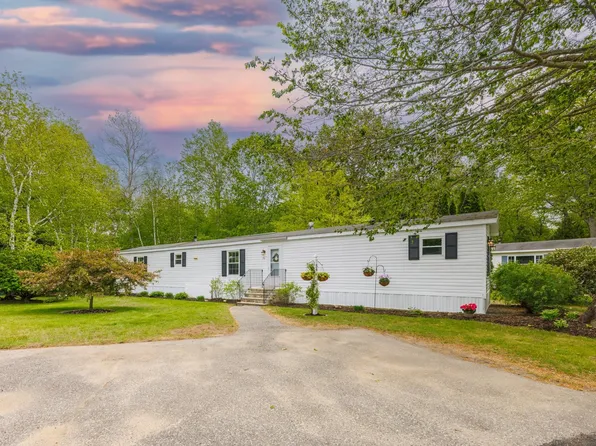 56 Oak Drive, North Hampton, NH 03862