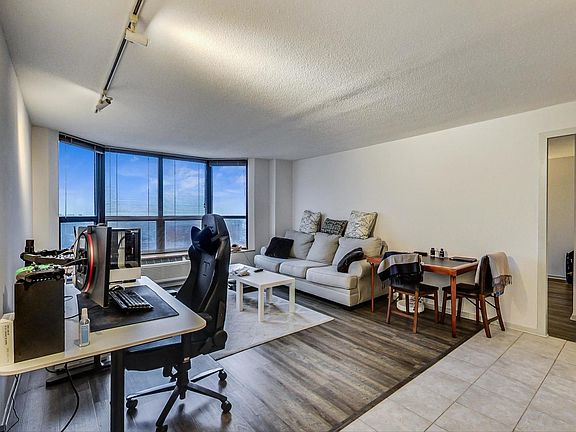 2nd image of 899 S Plymouth Ct APT 2405
