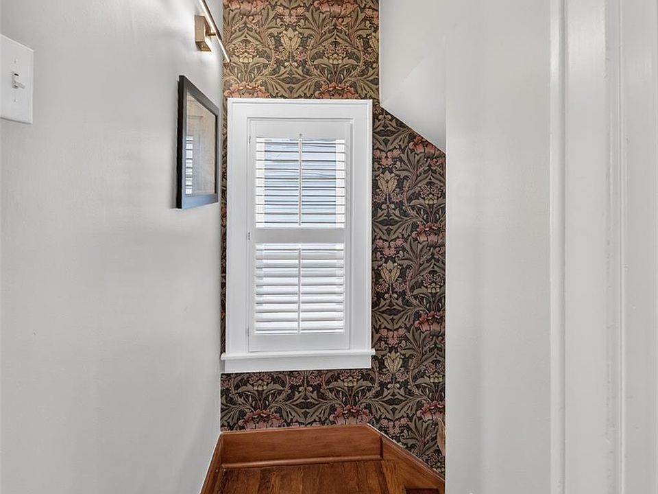 218 West St, photo 19