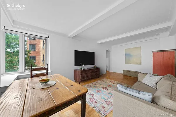 Rented by Sotheby's International Realty | media 17