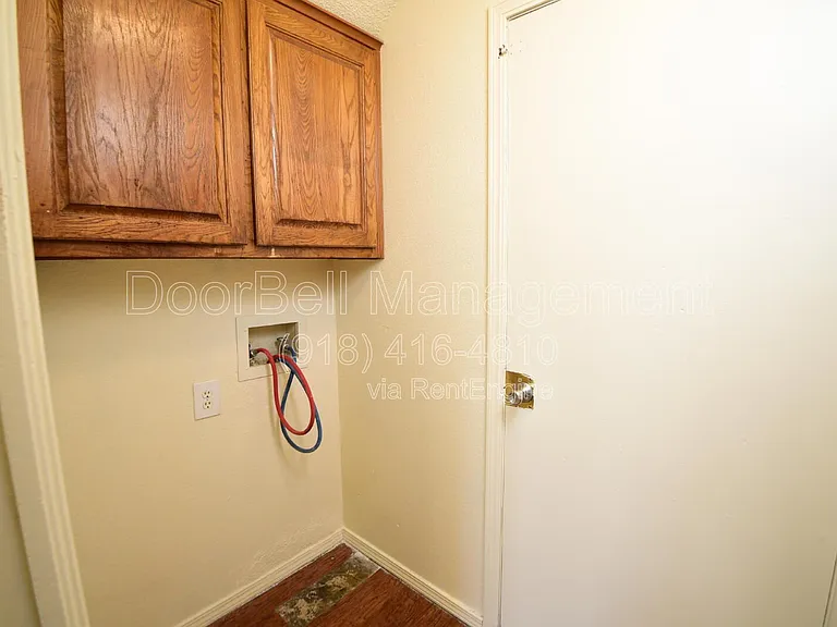 1514 E 73rd Pl — Photo 8