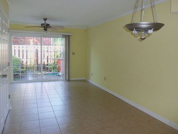 2nd image of 2680 Coventry Dr #C