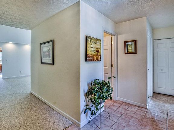 2nd image of 105 Ashley Hill Dr