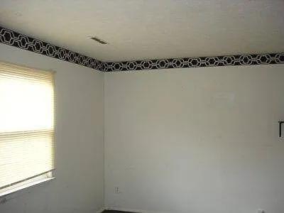 2 bed, 1.0 bath, $695 — Photo 3
