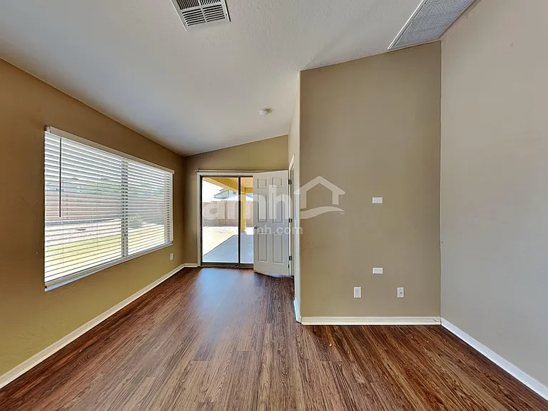 2653 W Sunset Way — Photo 8
