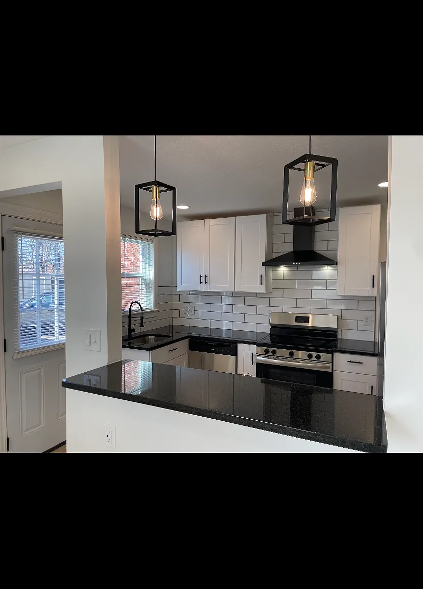 2 bed, 1100 sqft, $1,495 — Photo 3