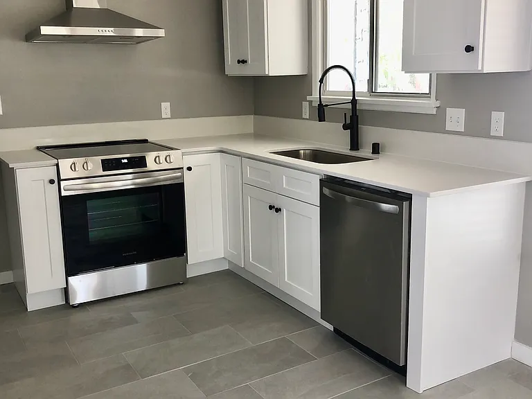 204 N 34th Ave — Photo 10