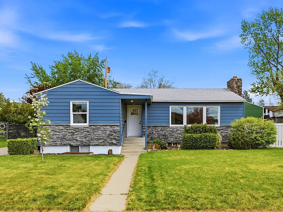 82 Hodges Ct