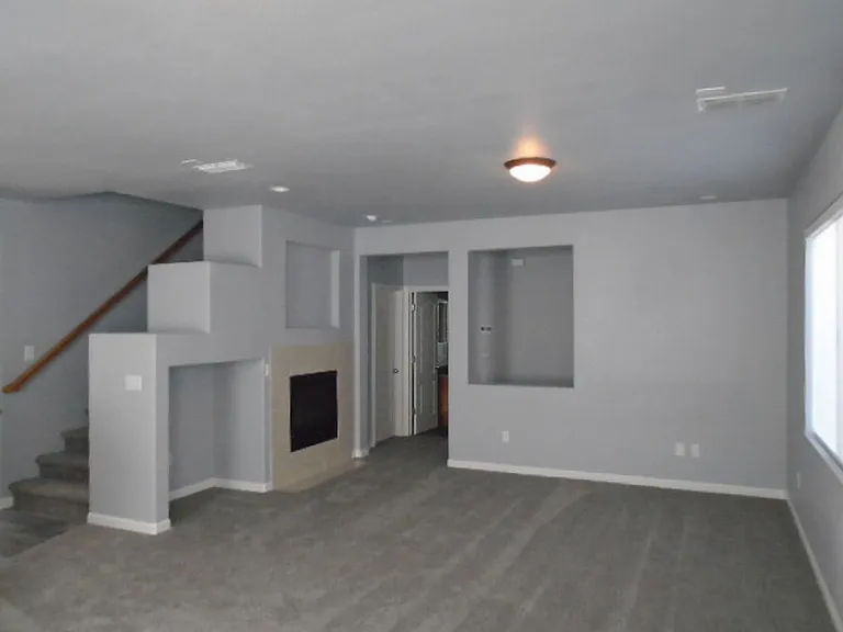 3420 Kensington Ct — Photo 9