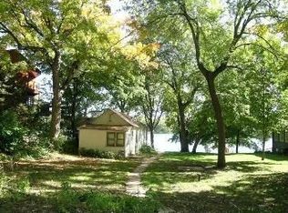 19825 Cottagewood Ave, Excelsior, MN 55331